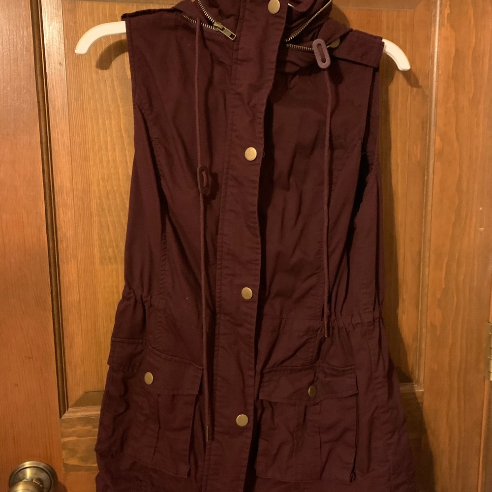 Market & Spruce Cargo Hooded Vest